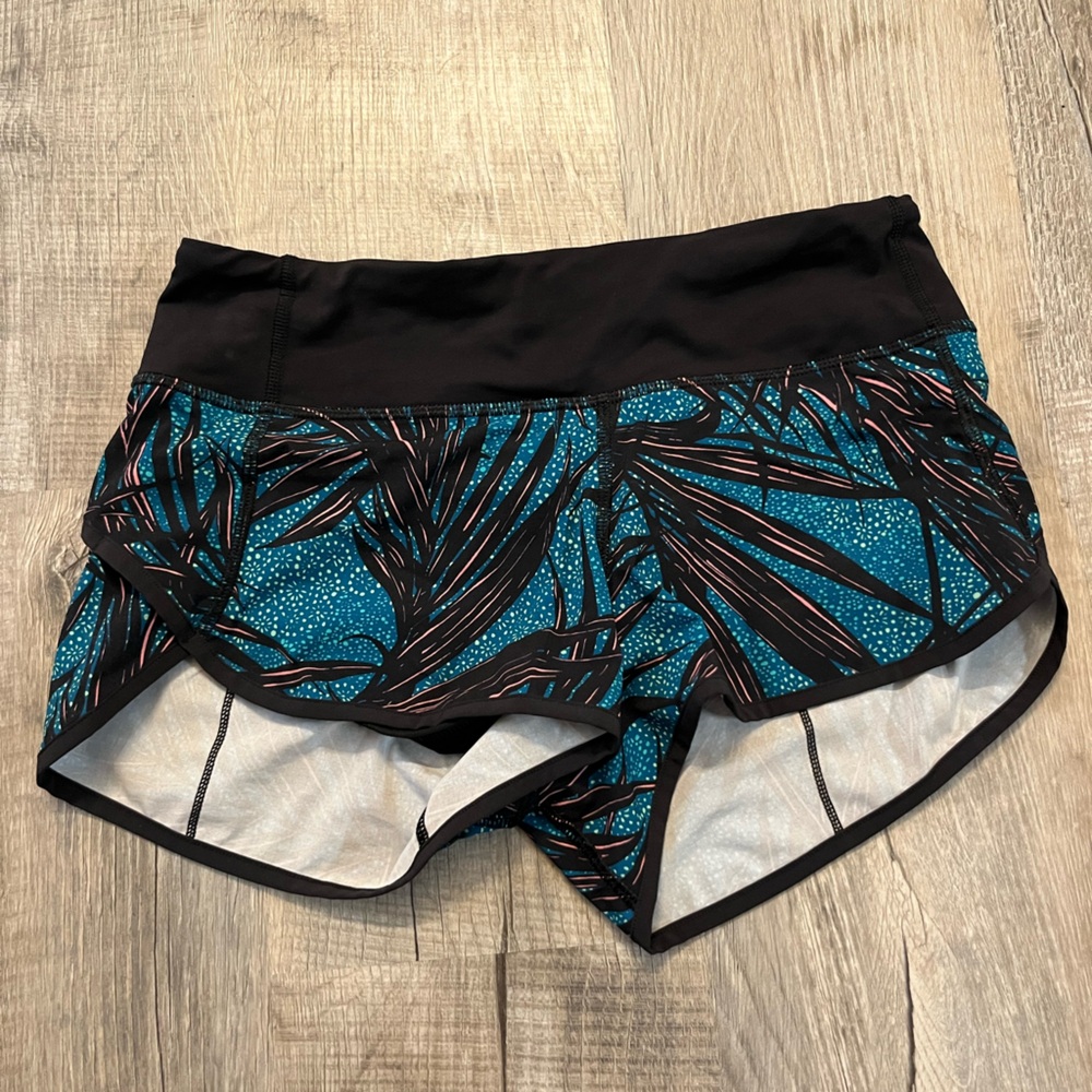 Lululemon run speed up low rise shorts